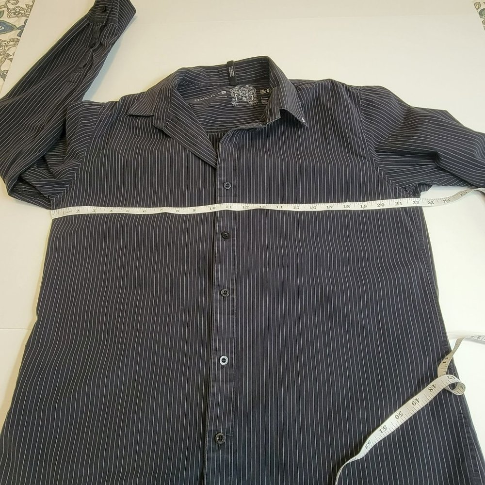 RVCA Men's Large Black and White Pin Stripe Button Down Shirt W/Embroidery - EUC - Picture 10 of 13